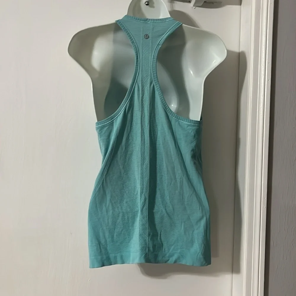 Lululemon tank top